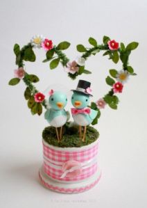 This might be a wedding cake topper. But it also can work as V-Day decorations. Still, the birds are so cute.