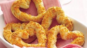 Not sure what they're supposed to be sprinkled with. But I'd certainly eat them.