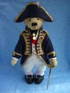 Of course, he should only have one arm in this. But he looks adorable anyway.