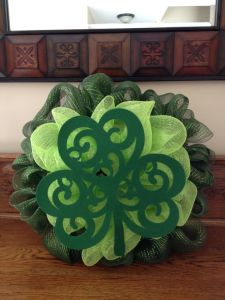 Yes, this is another decomesh wreath. But the shamrock is quite ornate that I just had to put it on this post.