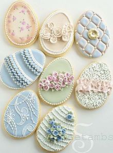 These are rather fancy sugar cookies of Easter eggs. Each is decorated in its own way that you can't afford them.