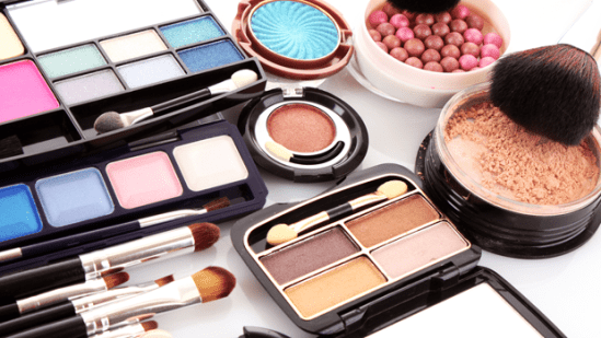 header_image_fustany-beauty-makeup-2015_best_seller_makeup-main_image