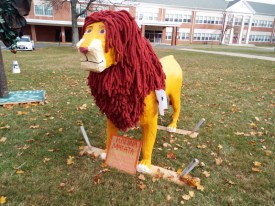 NMS-Scarecrows-Coming-Next-Weekend-2016-First-Place-Winner-Hakunna-Matata-Lion-King