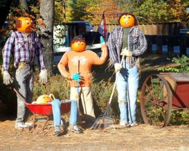 scarecrows-raking-leaves-56a583925f9b58b7d0dd3f49