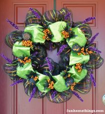 Deco-Mesh-Halloween-Wreath