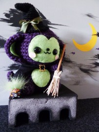 witch-monkey-amigurumi-24