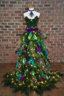 323b28c1782161a5c65b26e965033436--holiday-dresses-yule