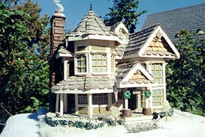 54feeb8bd52c5-1200-gingerbread-house-graber-xl
