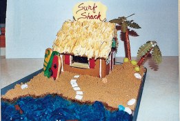 54feeb8c238d5-1202-gingerbread-house-rumpp-xl