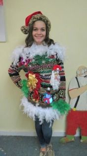 607ae4b20ab234e0c12c13d231eac294--tacky-sweater-ugly-christmas-sweater