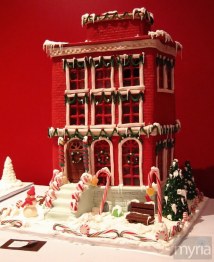 Gingerbread-home-with-brick
