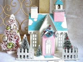 Lighted-CHRISTMAS-Putz-Glitter-Church-House-Vintage-Style