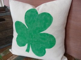 23-Inspiring-Various-Saint-Patricks-Day-Decorations-20