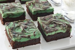 green-cheesecake-brownies