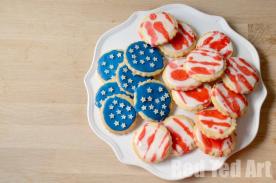 Easy-4th-July-Kids-Activity-Cookie-Decorating