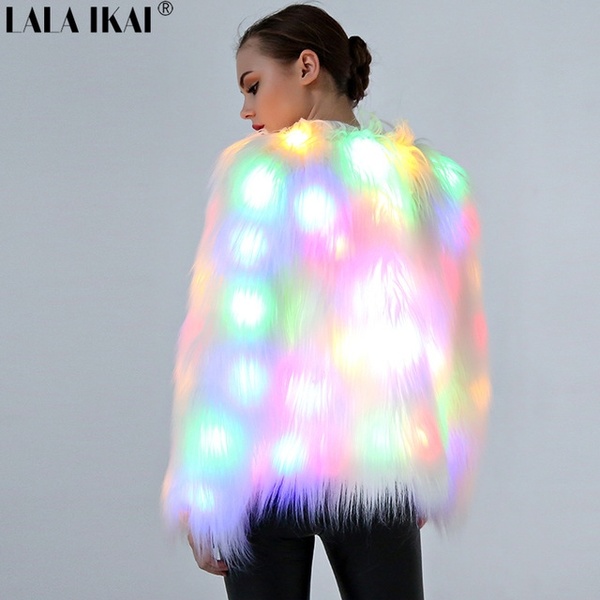 597ee6401b75d97345a43b24-large