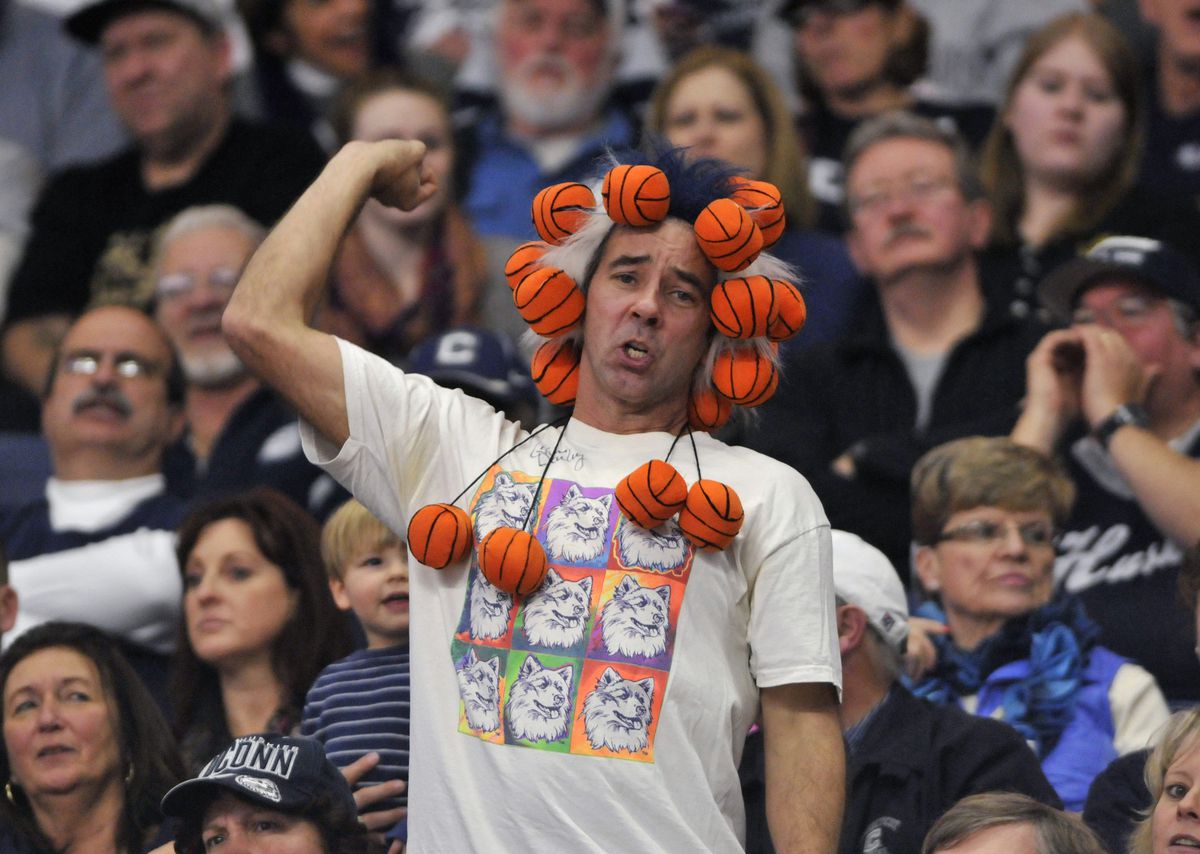 hc-hm-sports-fanatics-20140228