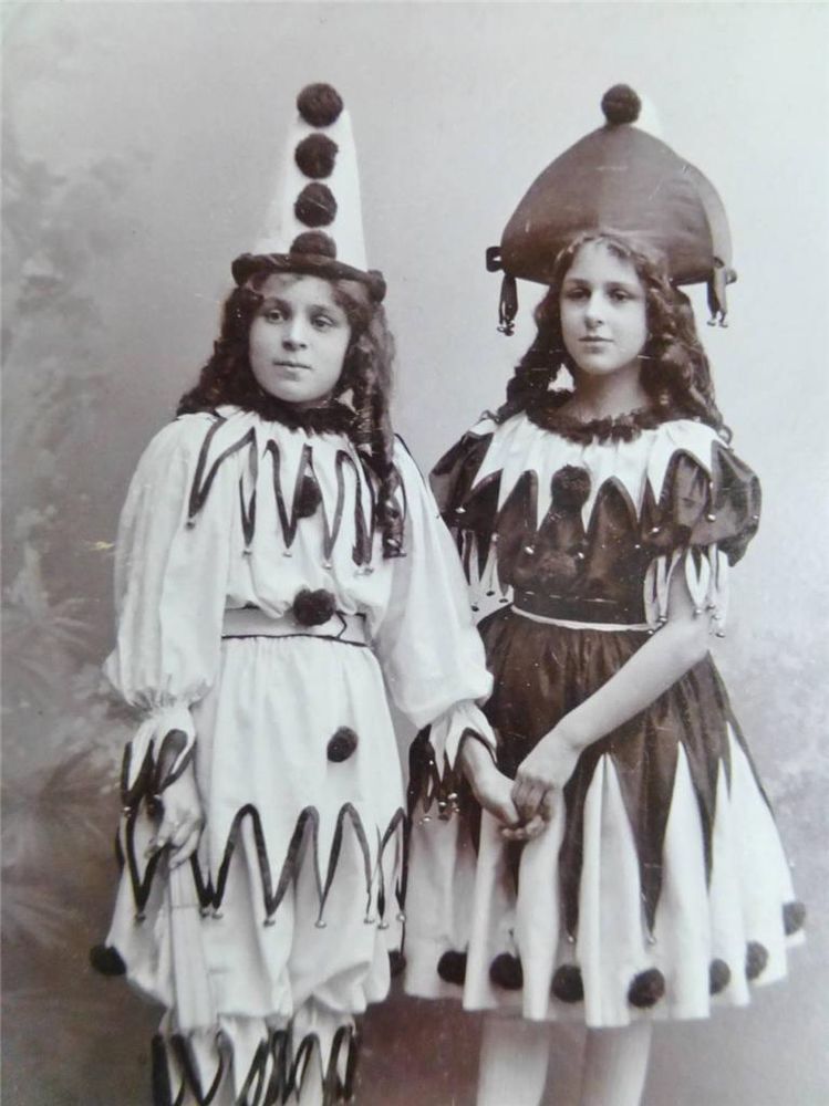 26-Best-Vintage-Halloween-Costumes-Inspiration24