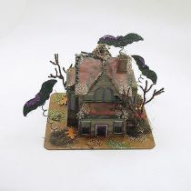 Halloween-Decoration-Mica-Putz-Haunted-House