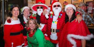 636478970639412348-sm2017-1202-5th-annual-orileys-santa-pub-crawl-toys-for-tots-shriners-0038