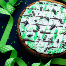 baileys-st.-patricks-day-dessert-pizza1-320x320